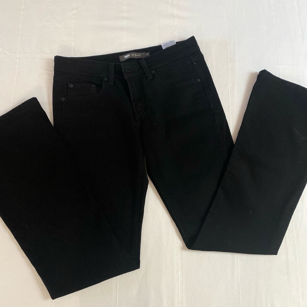 Levi 518 black bootcut jean size 7L